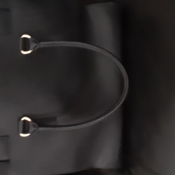 Michael Kors Handbag - Picture 5 of 9